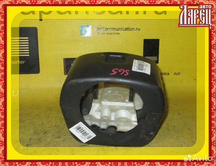 Кожух рулевой колонки Subaru Forester SG5