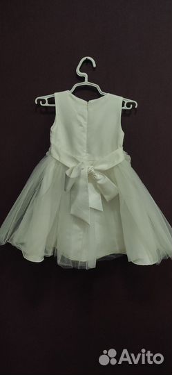 Платье для девочки новое