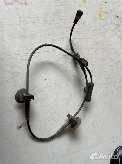 Датчик абс (ABS ) передний Renault Megane 2