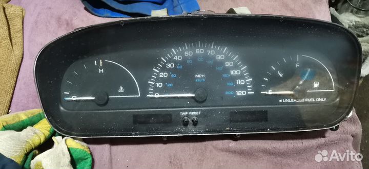 Приборная панель Dodge Caravan 3