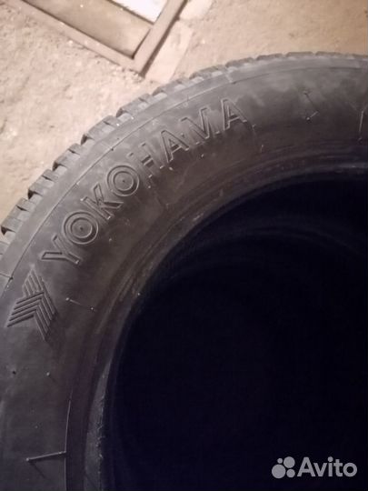 Yokohama Ice Guard F700Z 205/60 R16