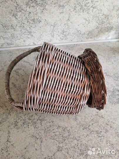 Корзина плетеная с крышкой 4л