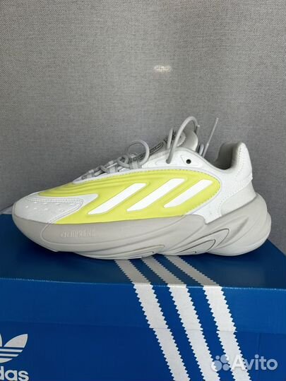 Кроссовки adidas ozelia новые оригинал