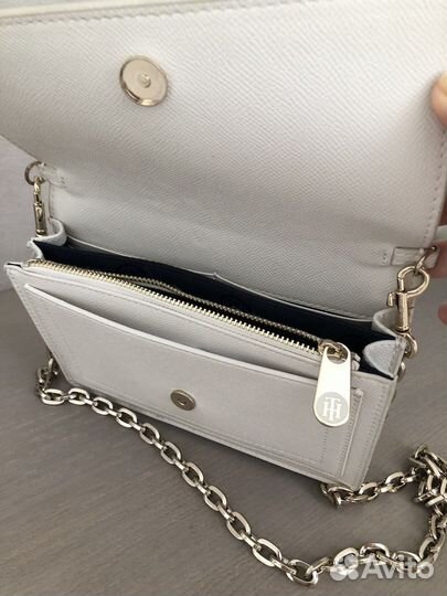 Сумка женская через плечоTommy Hilfiger