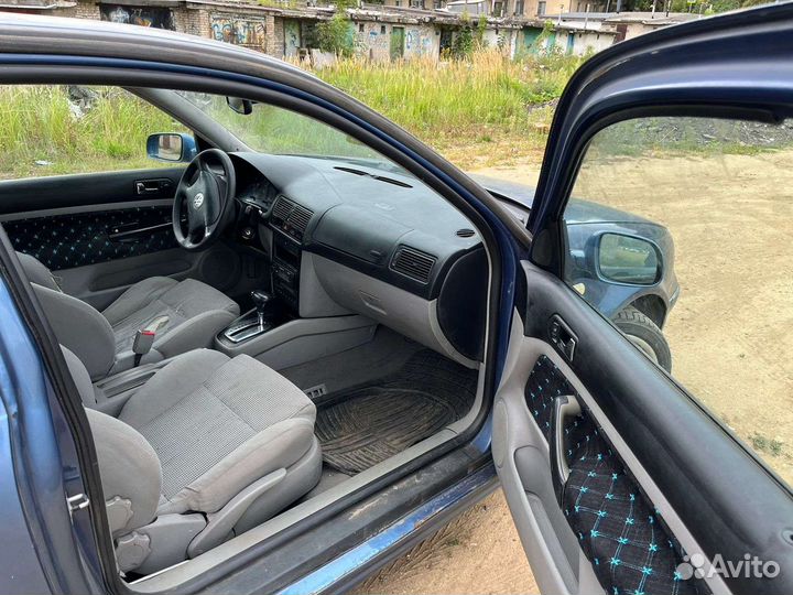 Volkswagen Golf, 1998