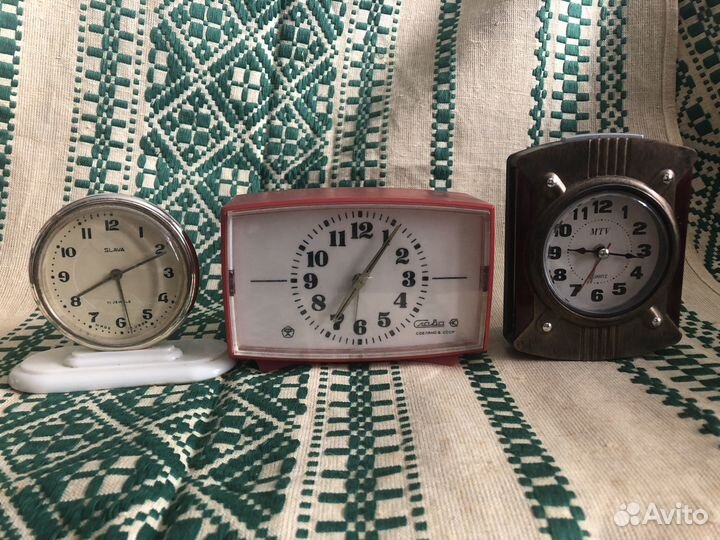 Лот советских будильников