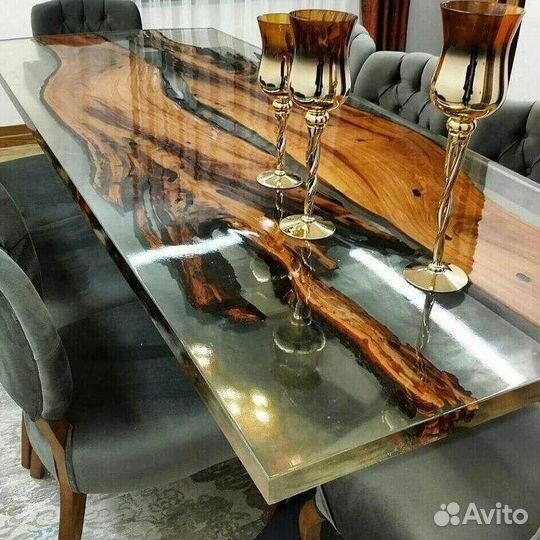 Кухонный стол