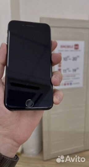 iPhone 7, 32 ГБ