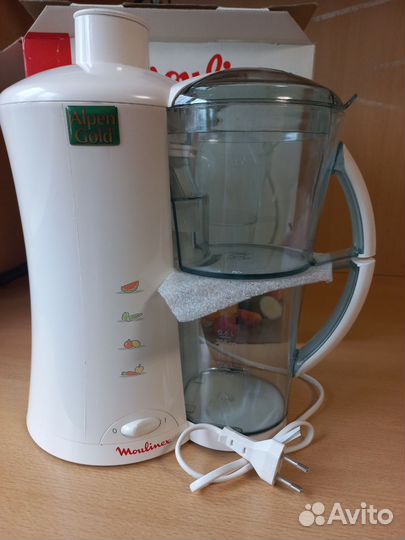 Соковыжималка новая электрическая Moulinex