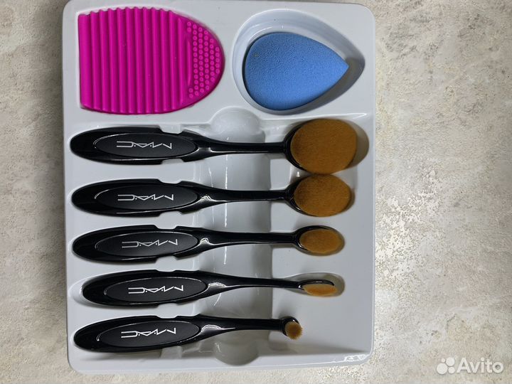 Набор кистей для макияжа