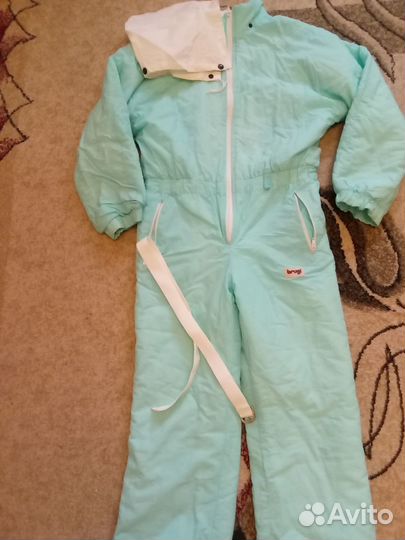 Горнолыжный комбинезон женский 44 размер