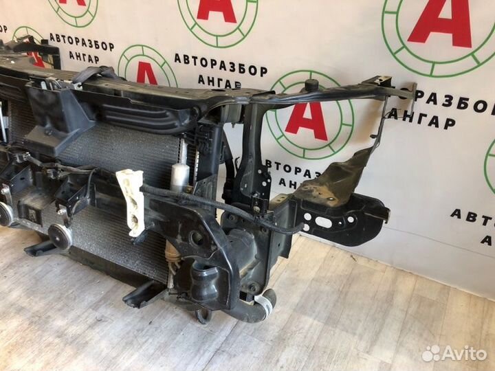 Рамка радиатора Mitsubishi Outlander CW5W 4B12