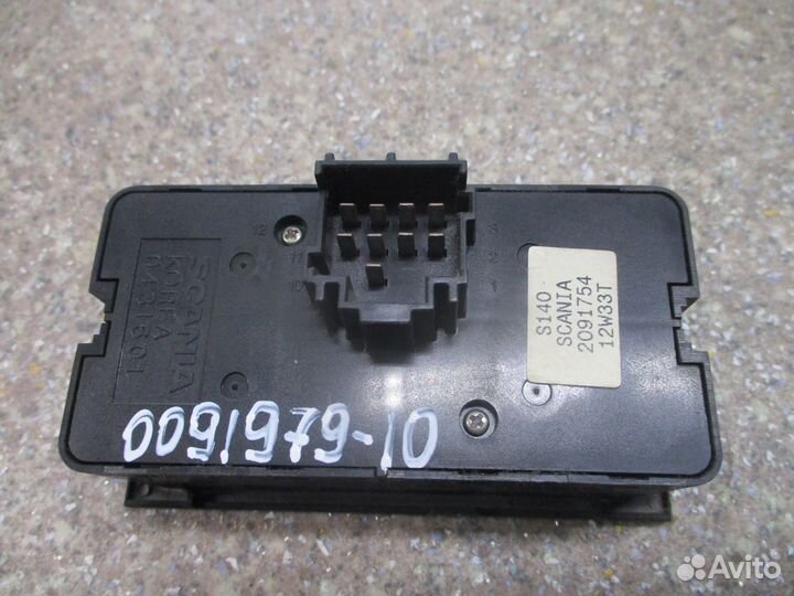 Панель управления дополнительным светом Scania 209