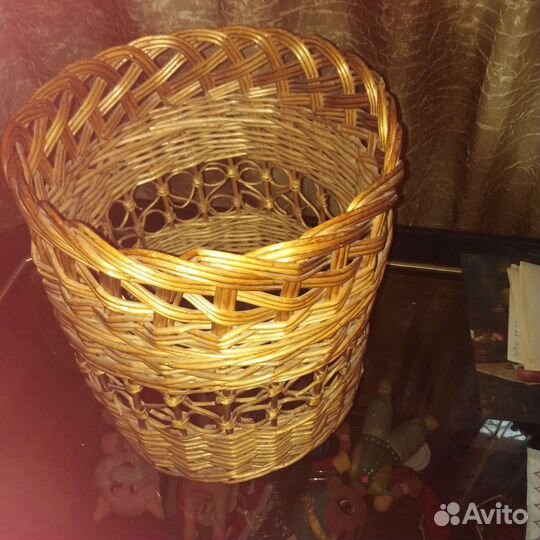 Кашпо из натуральной лозы