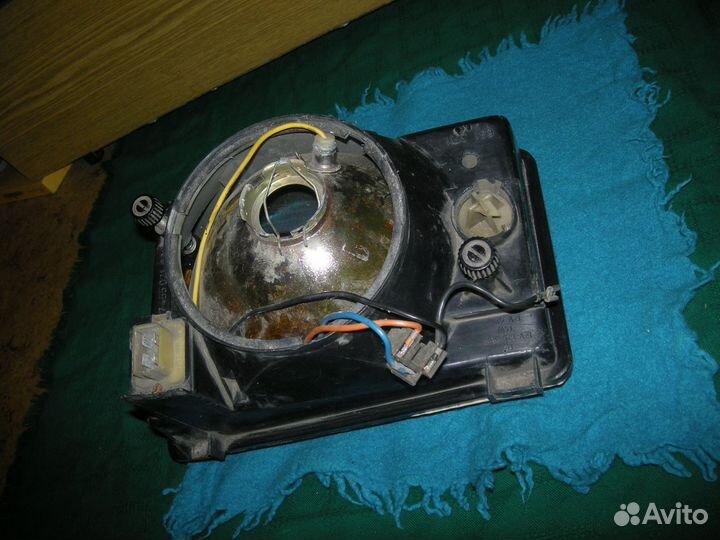 Фара Волга 3110