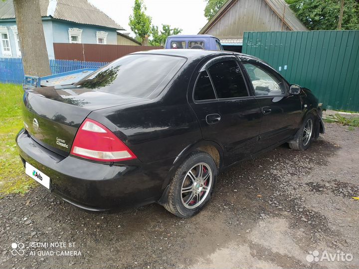 Nissan Almera Classic 1.6 МТ, 2010, битый, 180 000 км