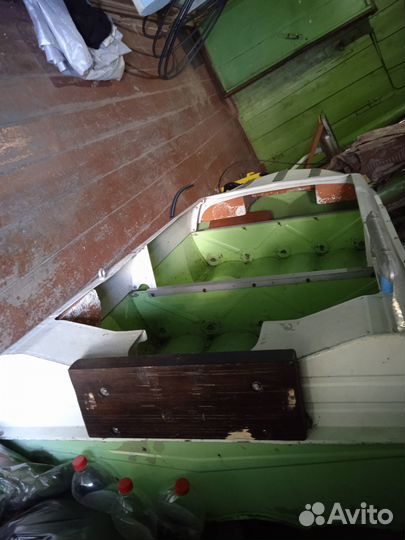 Лодка Романтика