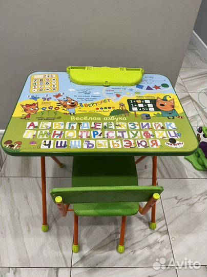 Столик и стульчик