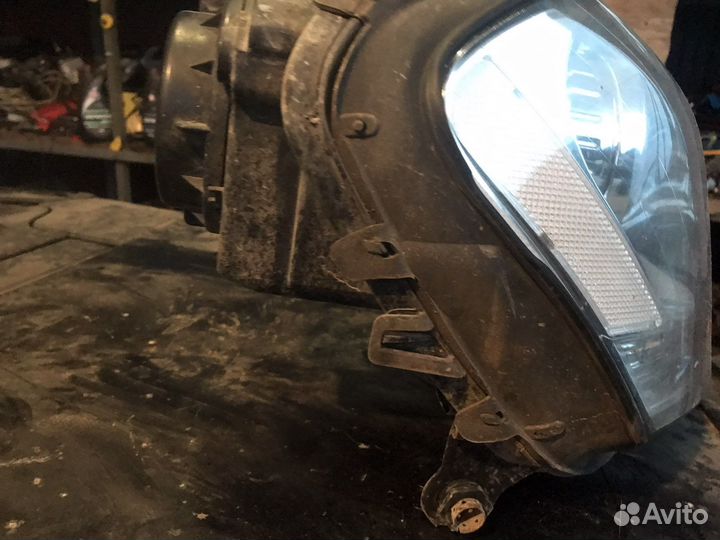 Фара передняя правая ml164 w164