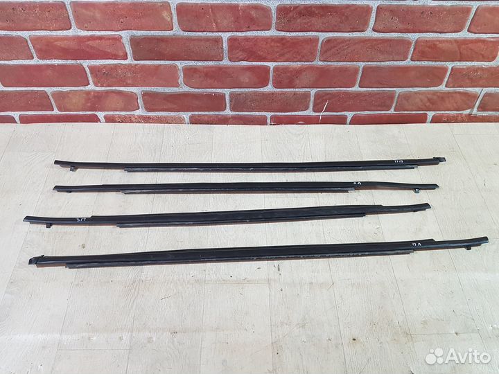 Бархотка двери Mitsubishi asx 1.6