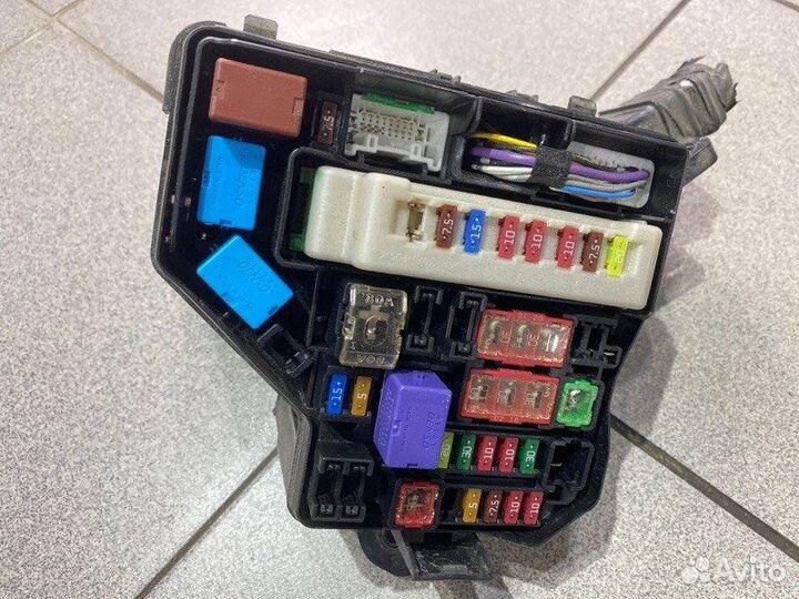 Блок предохранителей Toyota Vitz NSP135-2026614