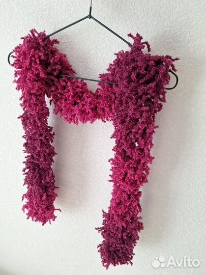 Шарф ручной работы из фантазийной пряжи