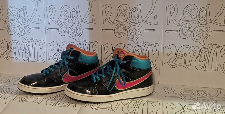 Nike Backboard IImid black fireberry