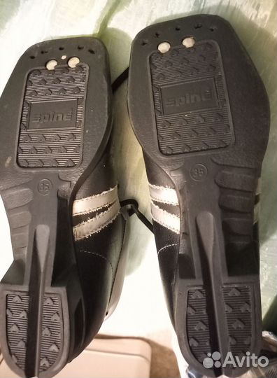 Лыжные ботинки б/у размер 35 atemi