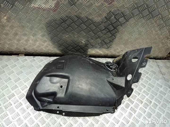 Подкрылок Cadillac CTS (08-15) пер R передняя часть б\у (арт. 20851000)