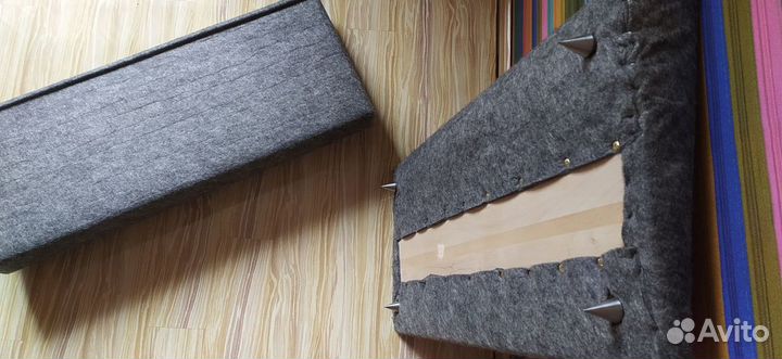 Подставки под акустику на шипах