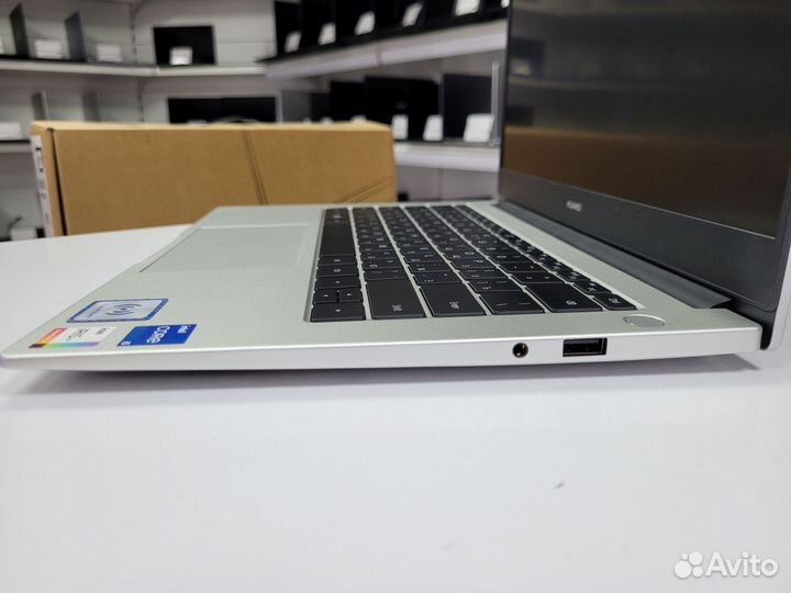 Ультрабук huawei i5-1155G7 16GB DDR4 512GB SSD