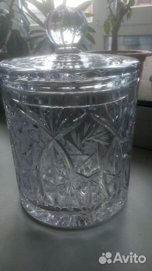 Ваза с крышкой