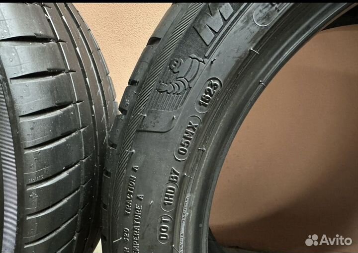 Michelin Pilot Sport 4 245/45 R18 100Y