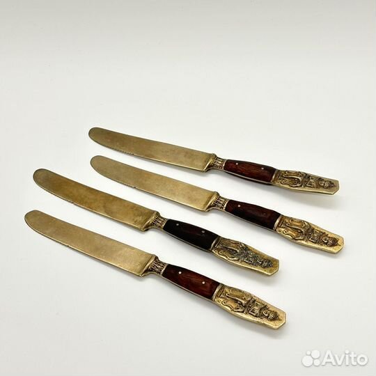 Набор ножей с изображением восточного божества на