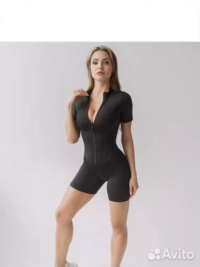 Комбинезон спортивный