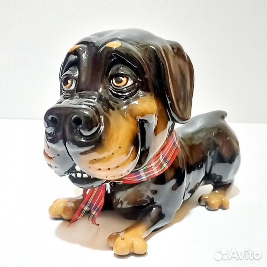 Великобритания. Статуэтка собаки ротвейлер
