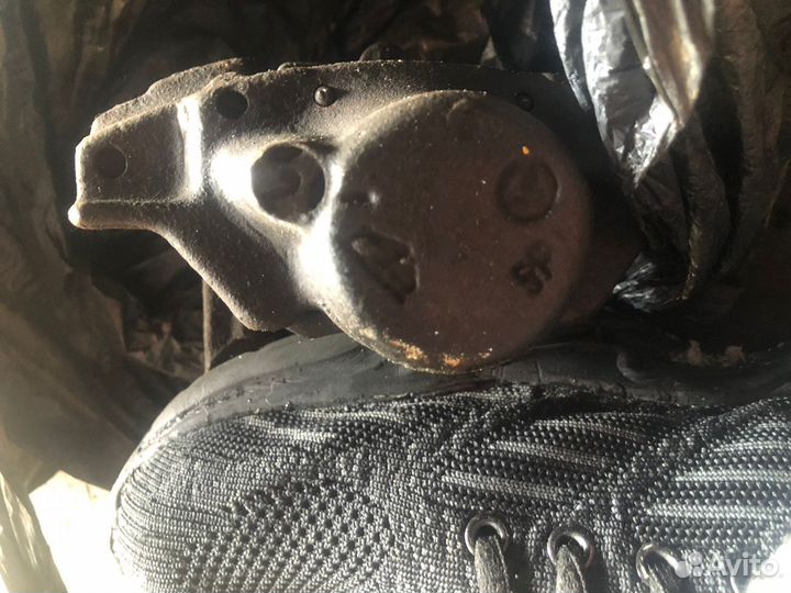 Суппорт задний правый w210