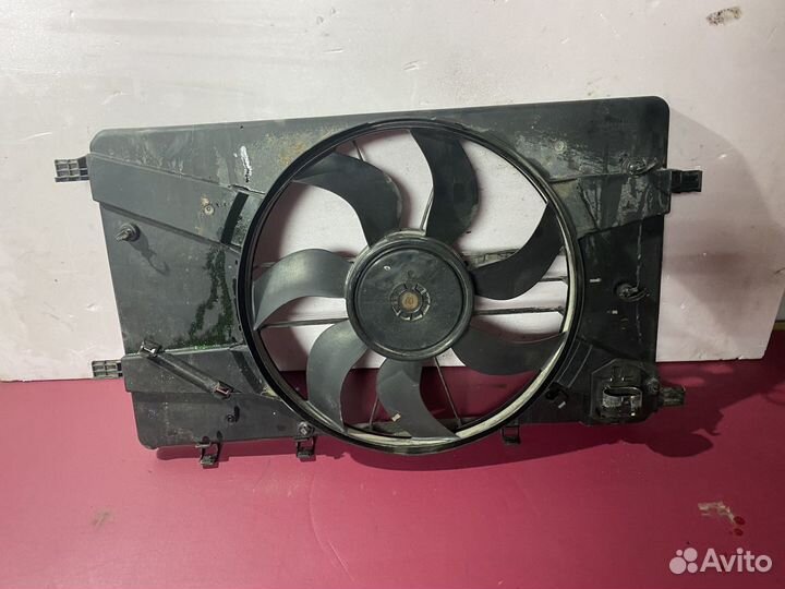 Вентилятор охлаждения Chevrolet Cruze 1.6