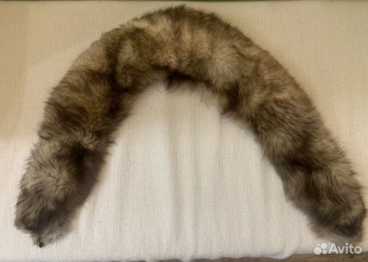 Меховой воротник чернобурка