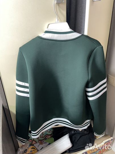 Кофта бомбер