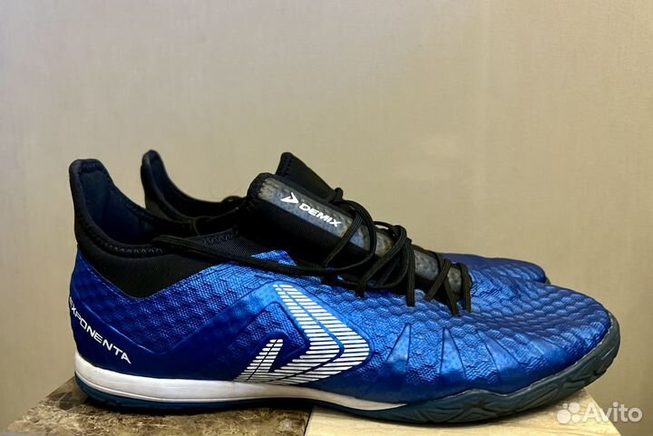 Кеды мужские для футбола в зале