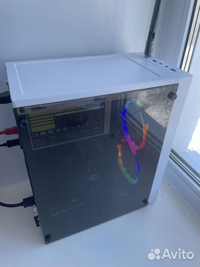 Системный блок и монитор