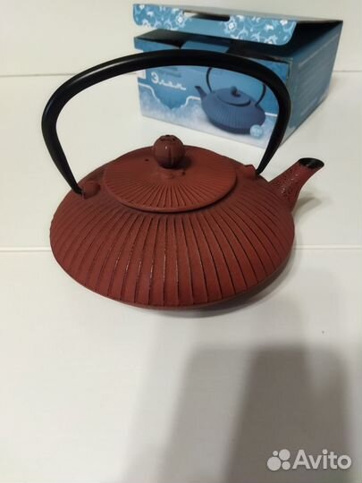 Чайник заварочный чугунный новый