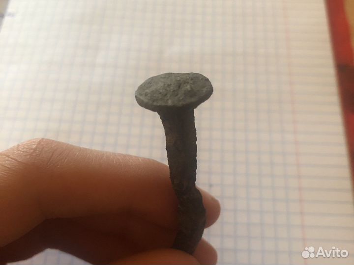 Кованные гвоздь