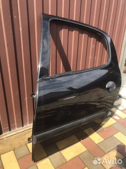 Дверь задняя левая Peugeot 206 1.4