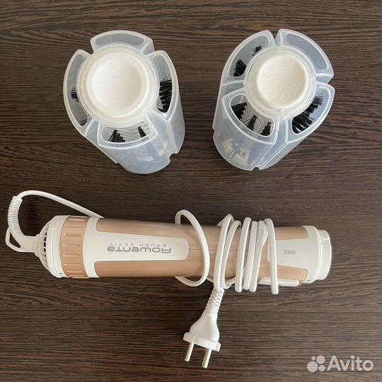 Вращающаяся фен-щетка Rowenta Brush Activ Compact