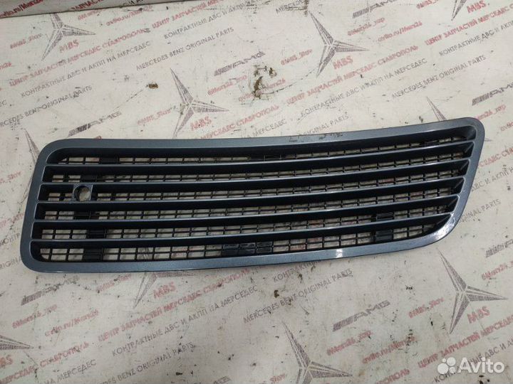 Решетка капота левая Mercedes S-Class W221