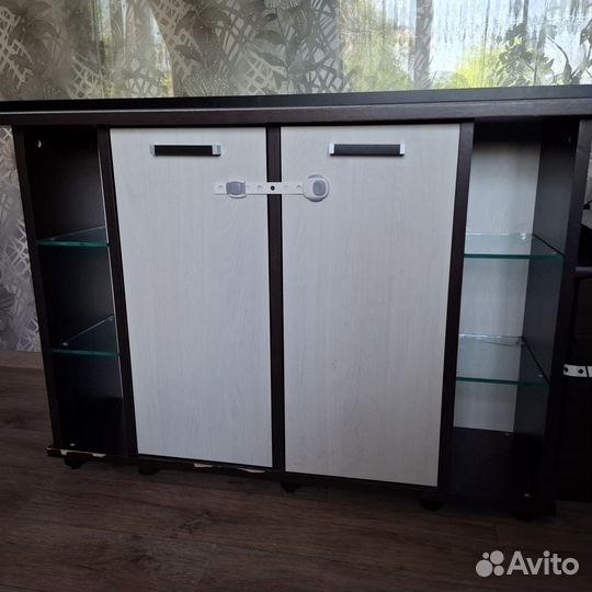 Аквариум с тумбой