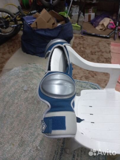 Нагрудник хоккейный Franklin 390