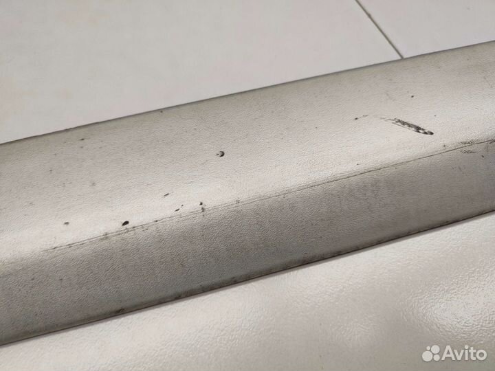 Молдинг двери задней левой Mitsubishi RVR N28W